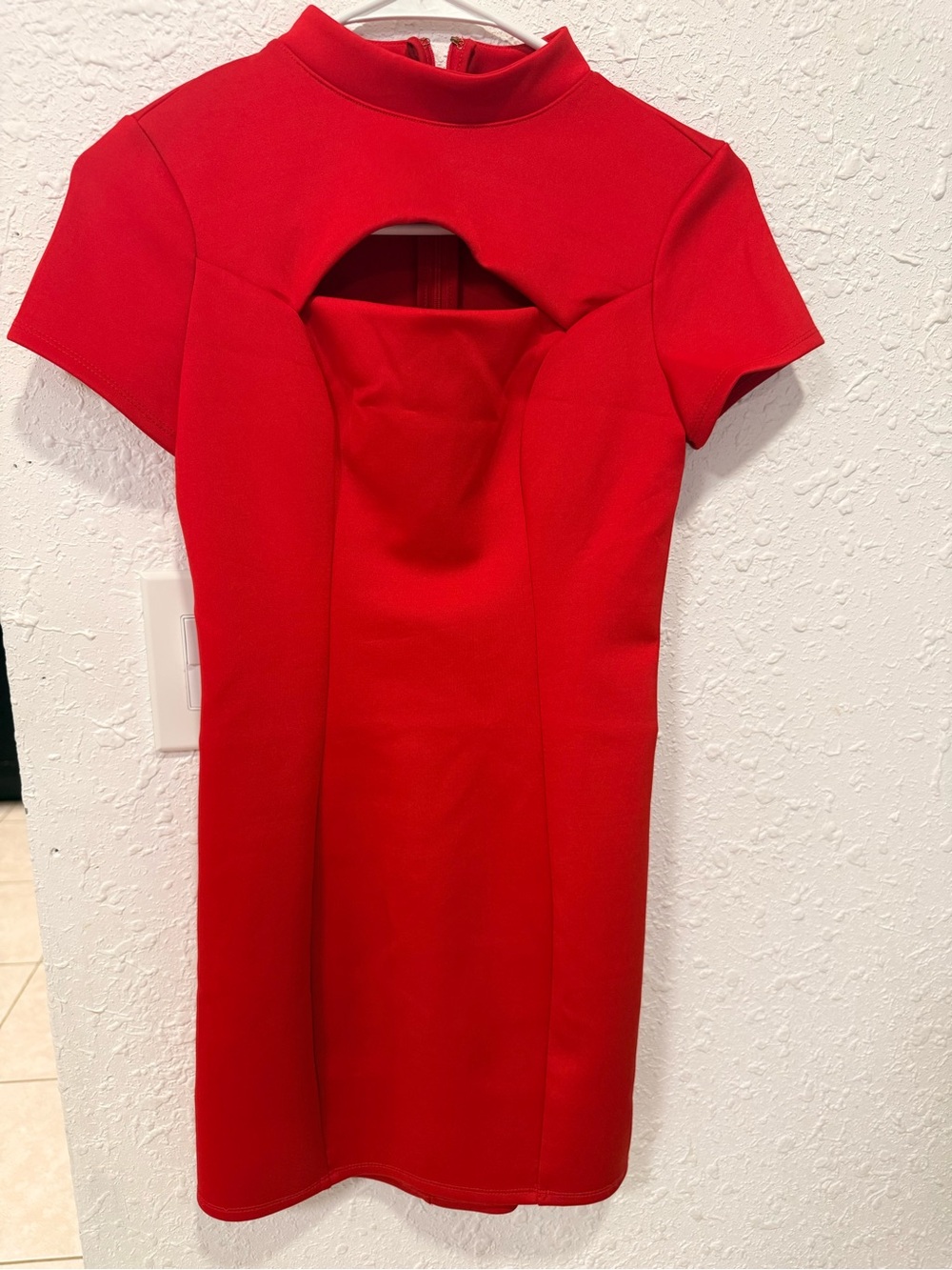 Guess Women's Red Cutout Short Sleeve Dress